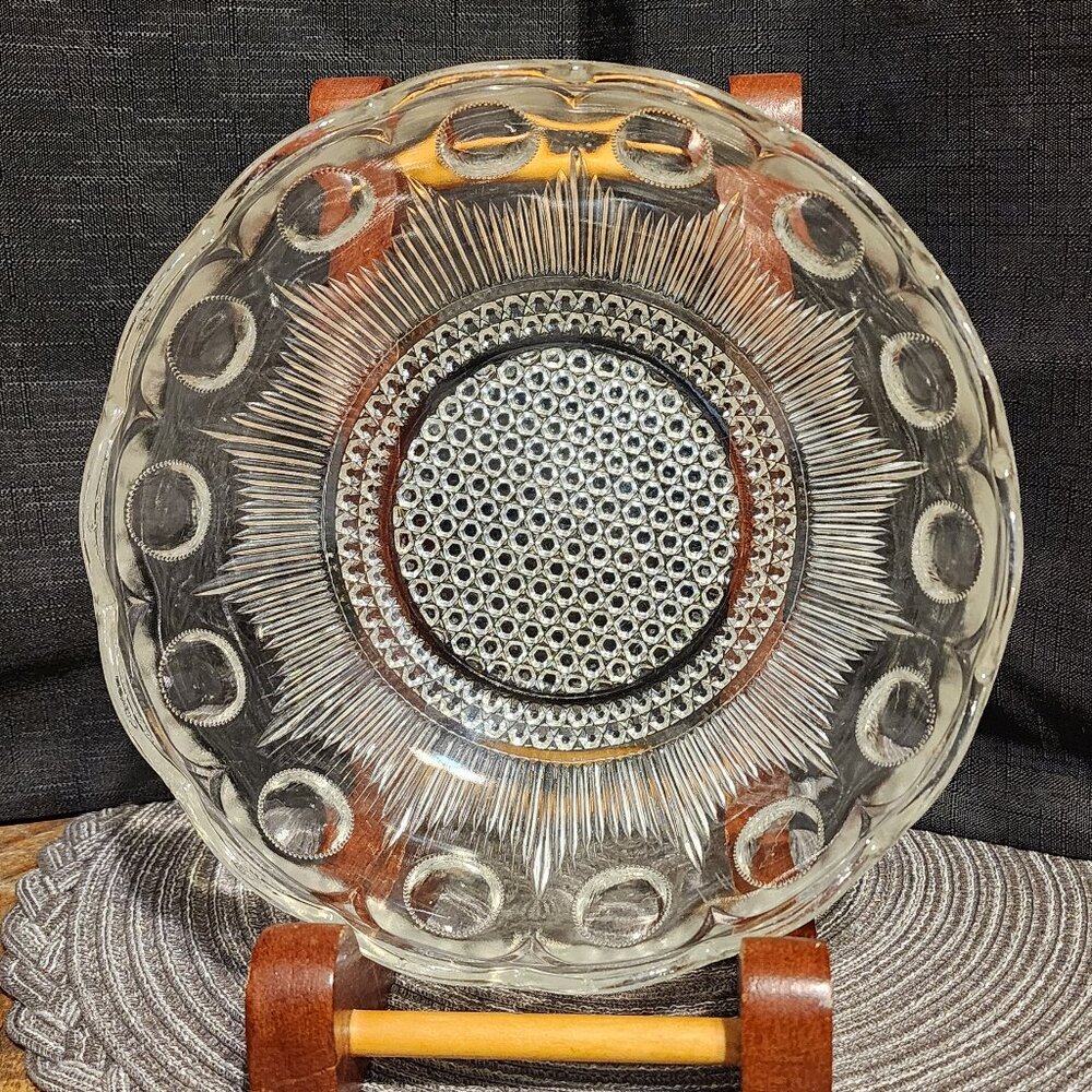 Glass Bowl / Centerpiece 8.5 inch